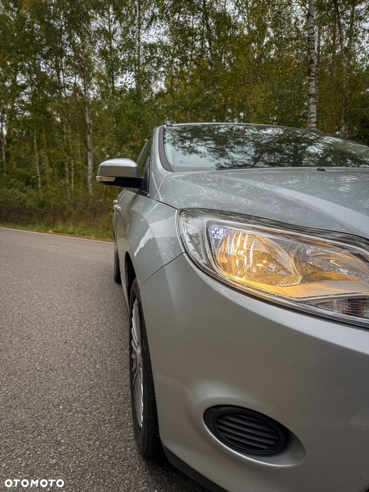 Ford Focus 1.6 Trend - 4