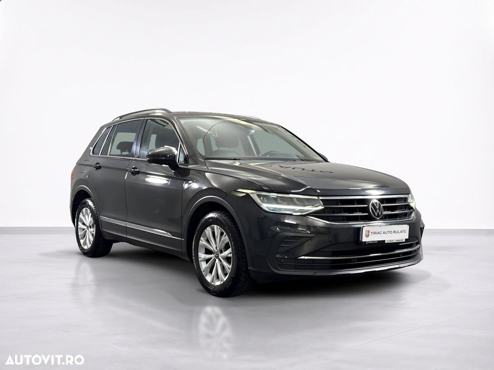 Volkswagen Tiguan - 8