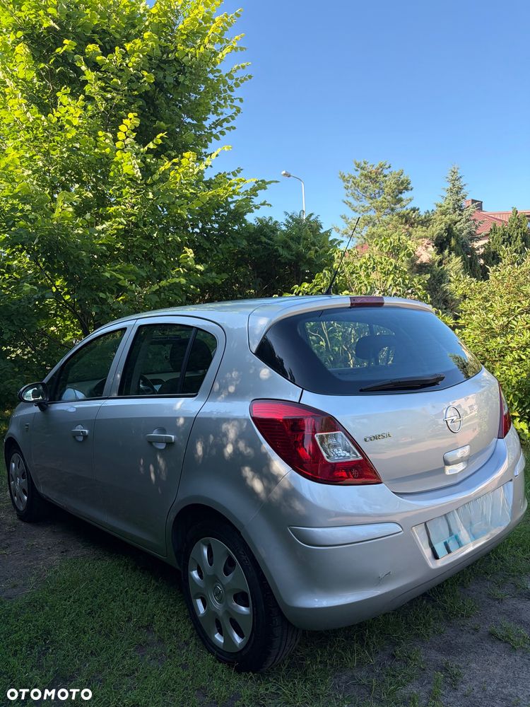 Opel Corsa - 4