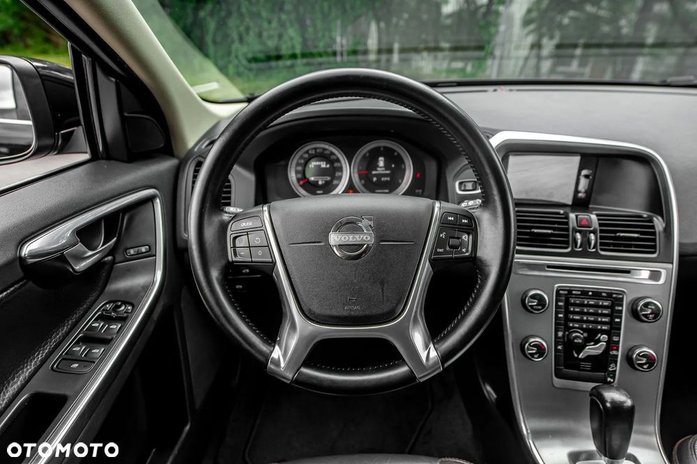 Volvo XC 60 - 22