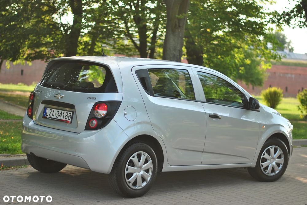 Chevrolet Aveo - 14