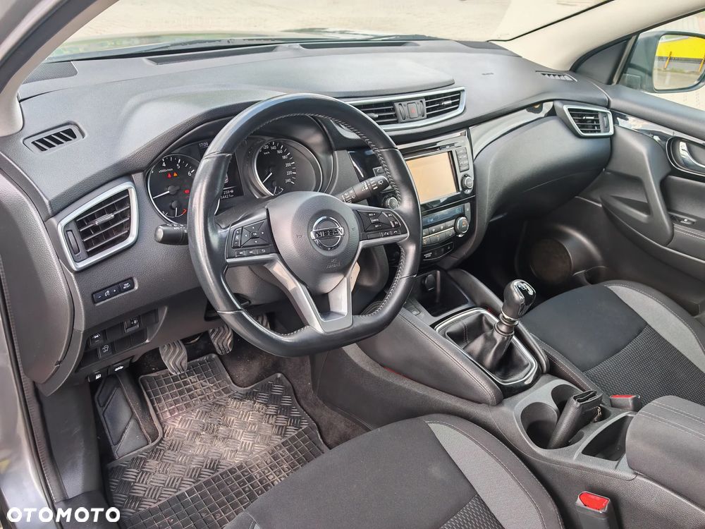 Nissan Qashqai 1.2 DIG-T Visia EU6 - 8