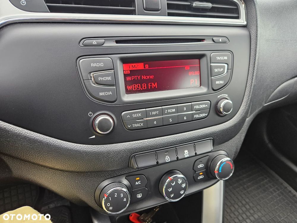 Kia Ceed 1.6 GDI M DCT - 15