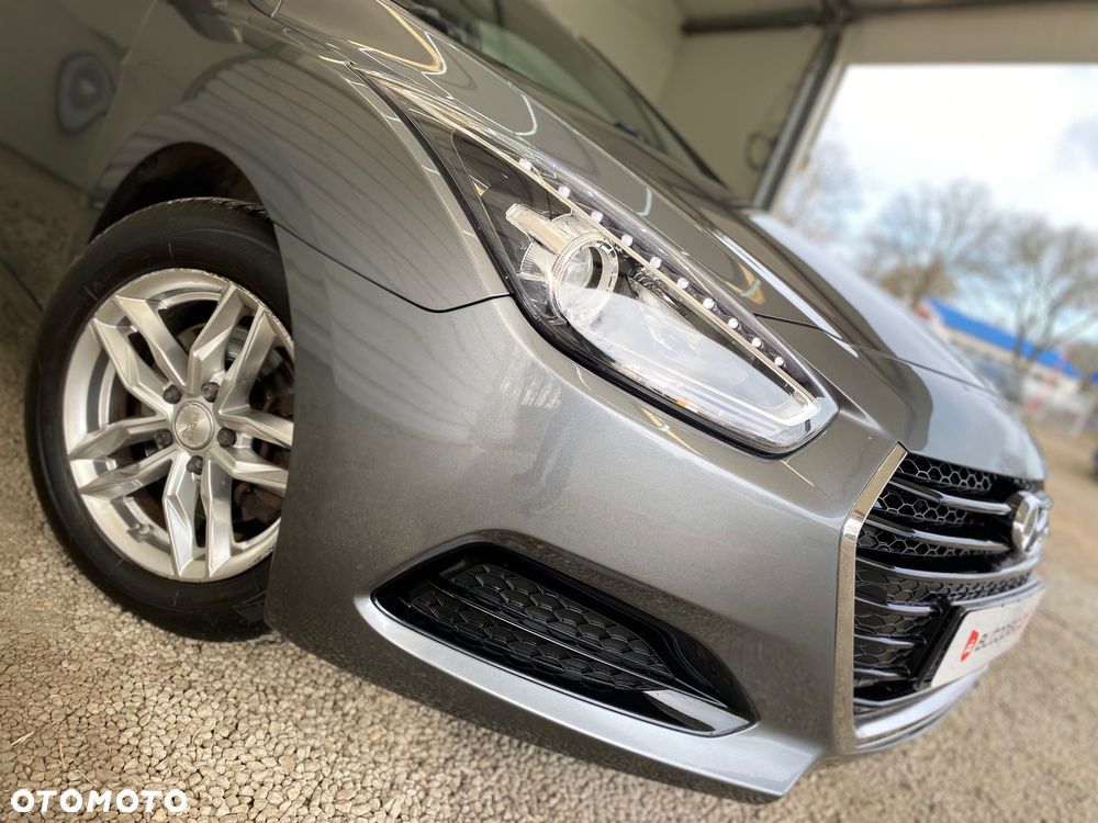 Hyundai i40 Kombi blue 1.6 Trend - 19