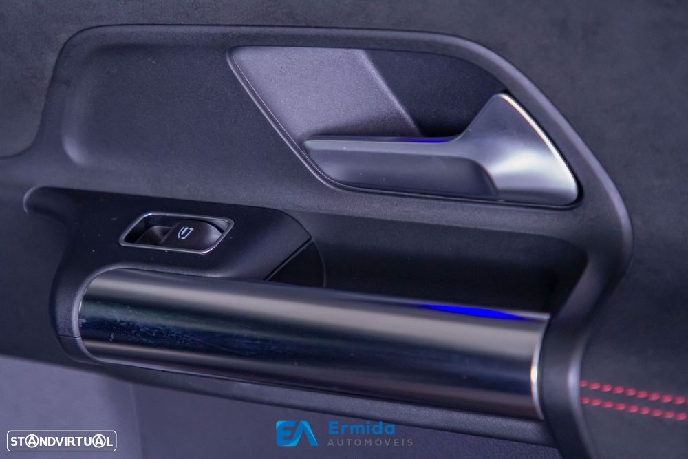 Mercedes-Benz GLA 250 - 43