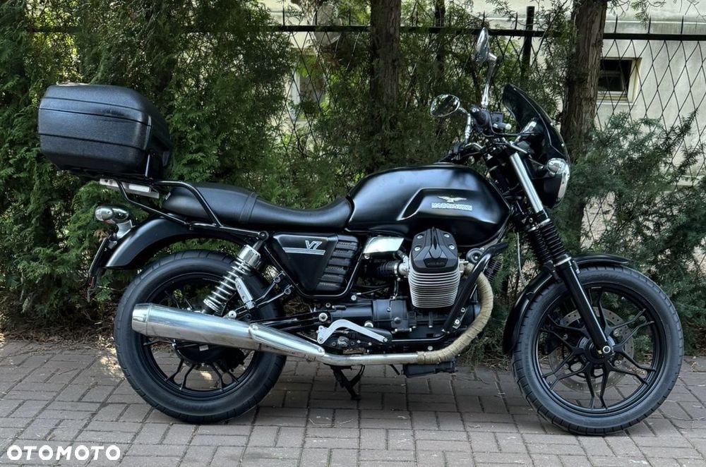 Moto Guzzi V7 - 6