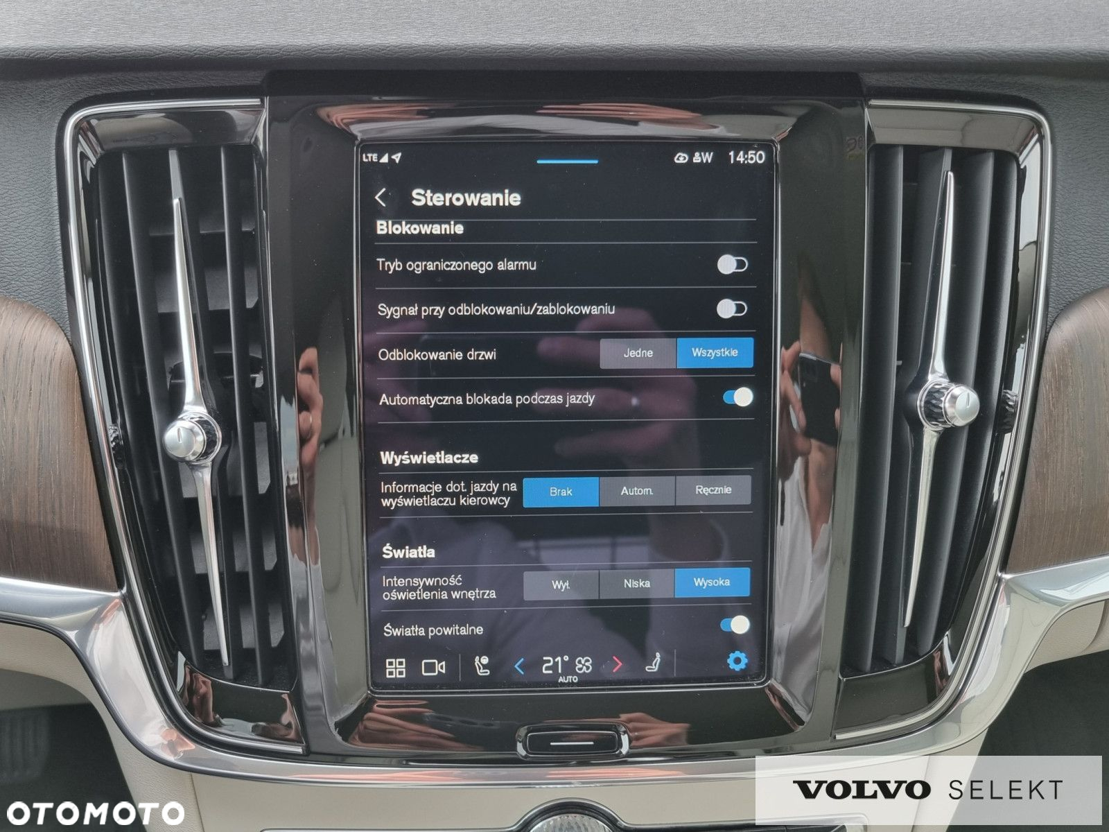 Volvo V90 Cross Country - 27