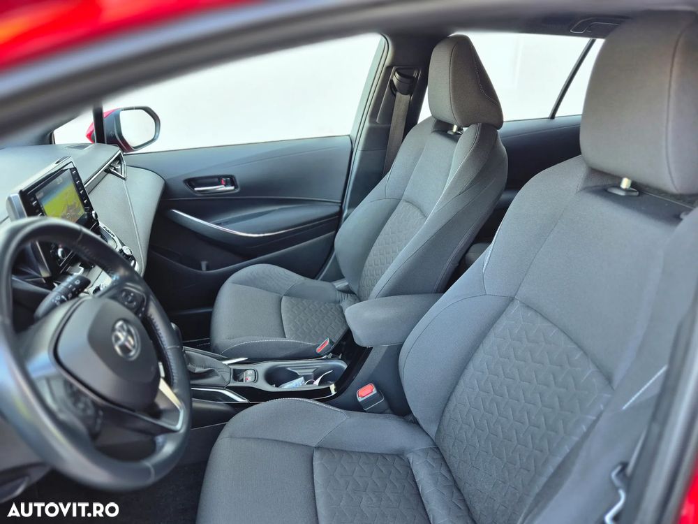Toyota Corolla 1.8 Business Edition - 12