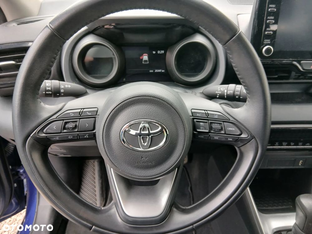 Toyota Yaris - 11