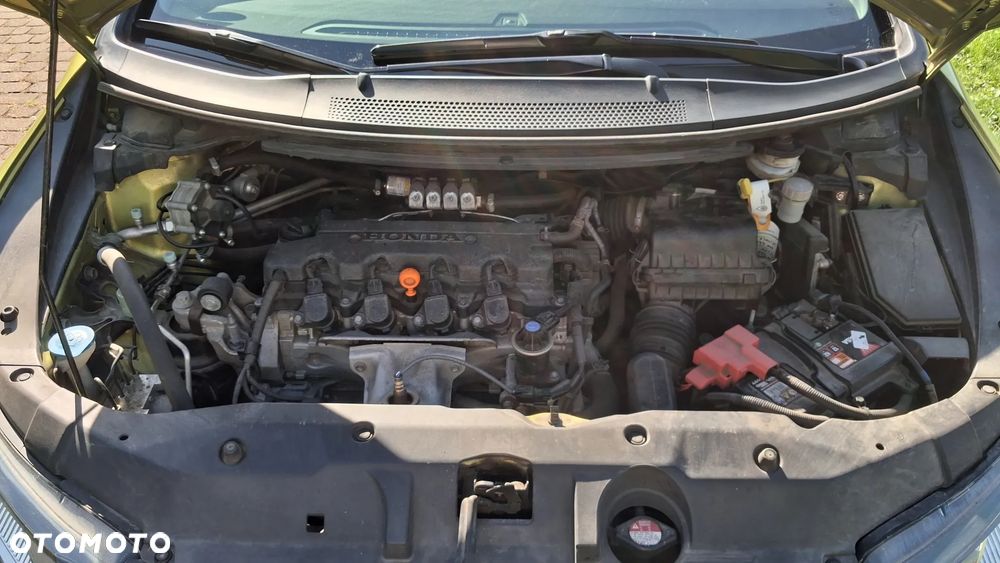 Honda Civic 1.8 Sport - 17