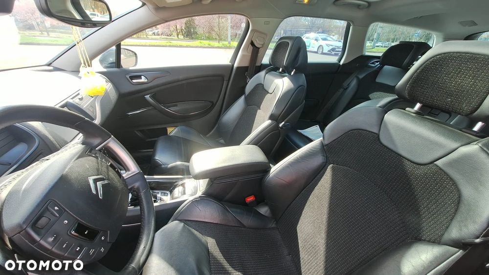 Citroën C5 2.0 HDi Exclusive - 10
