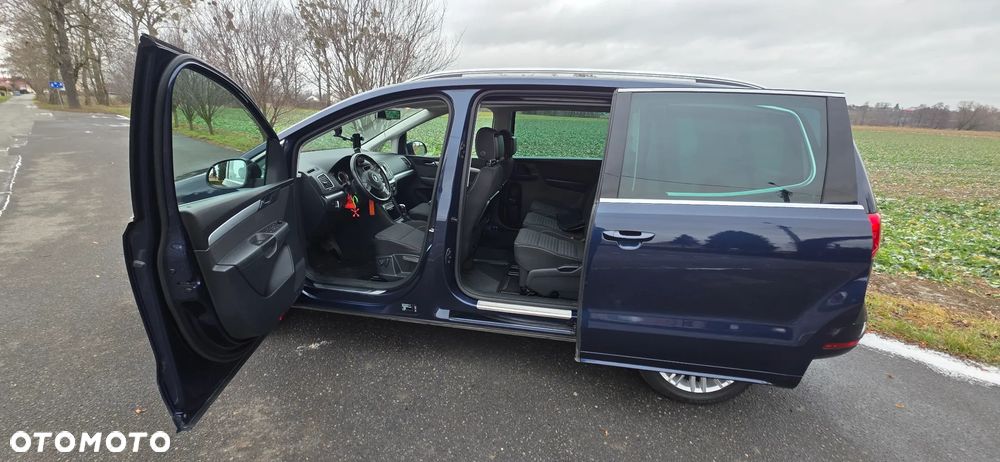 Volkswagen Sharan 2.0 TDI Comfortline DSG - 2