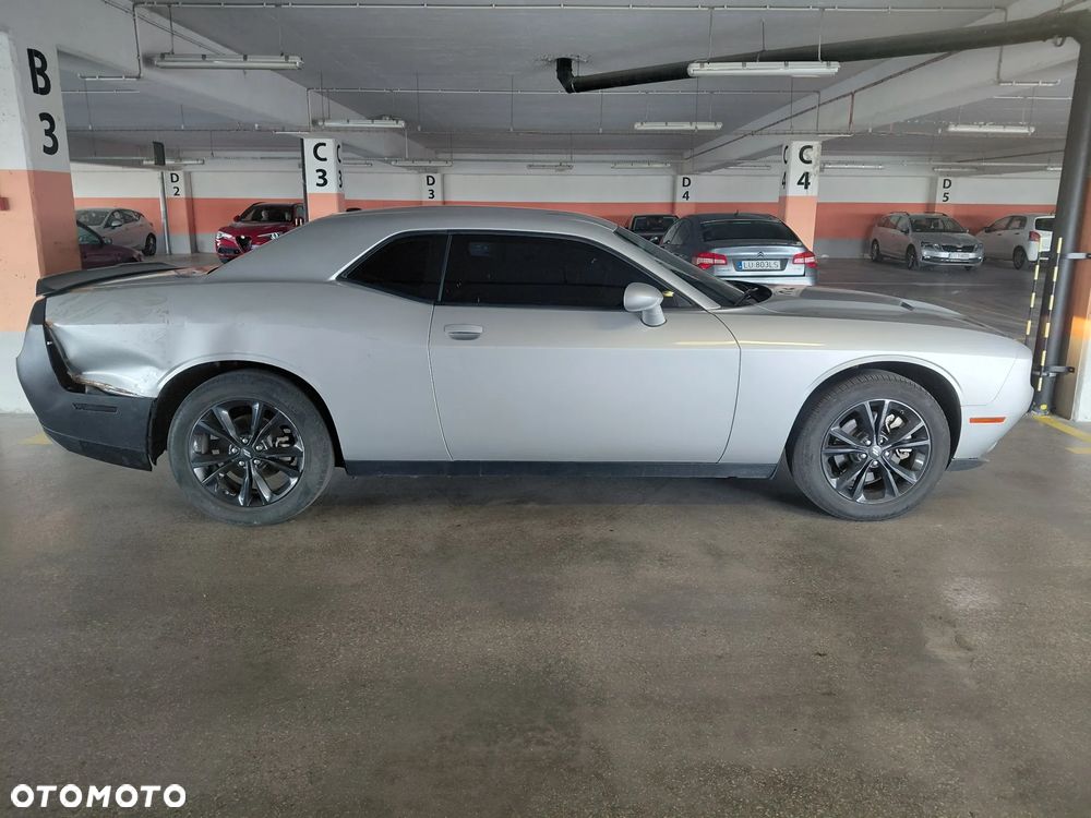 Dodge Challenger 3.6 GT AWD - 4
