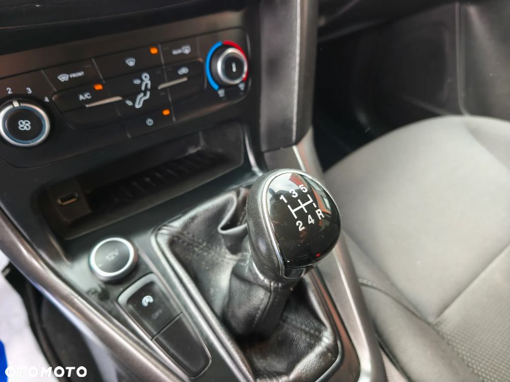 Ford Focus 1.0 EcoBoost Titanium ASS - 12