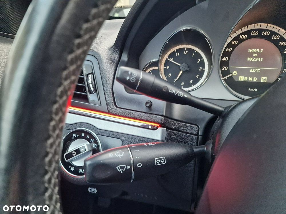 Mercedes-Benz Klasa E - 34