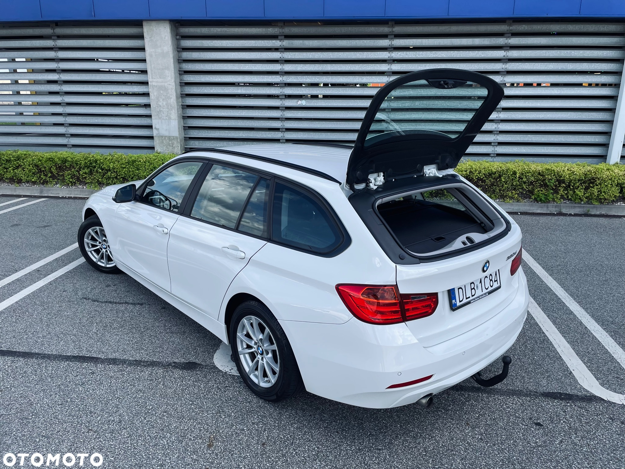 BMW Seria 3 320d Touring - 6