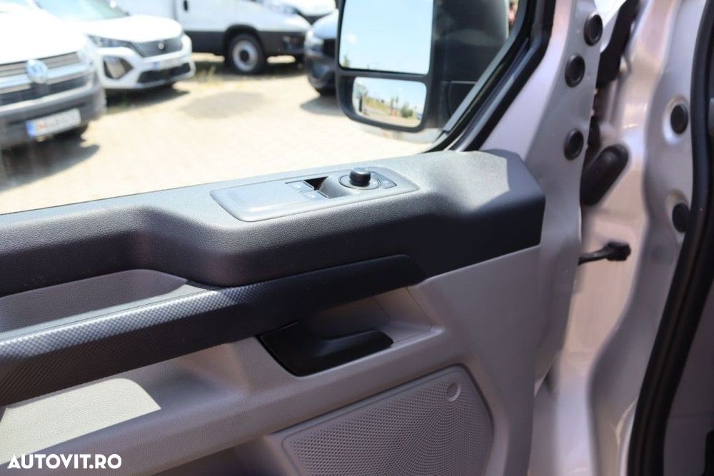 Ford Transit Custom - 12