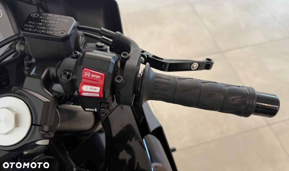 Yamaha YZF - 10