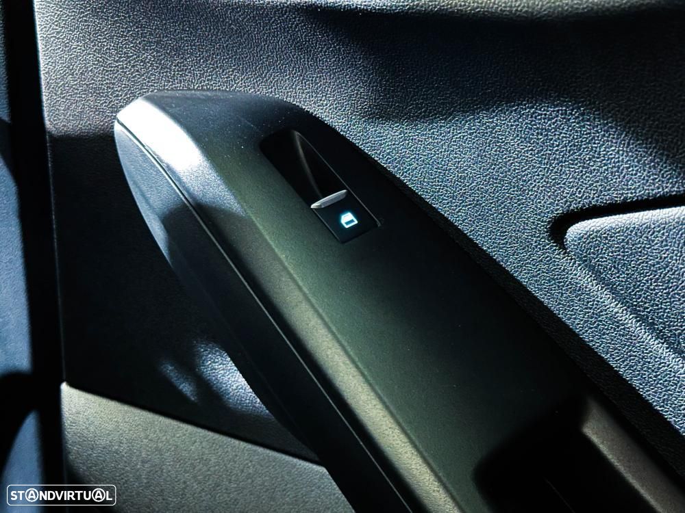 Ford Focus 1.0 EcoBoost Hybrid Aut. ACTIVE X - 57