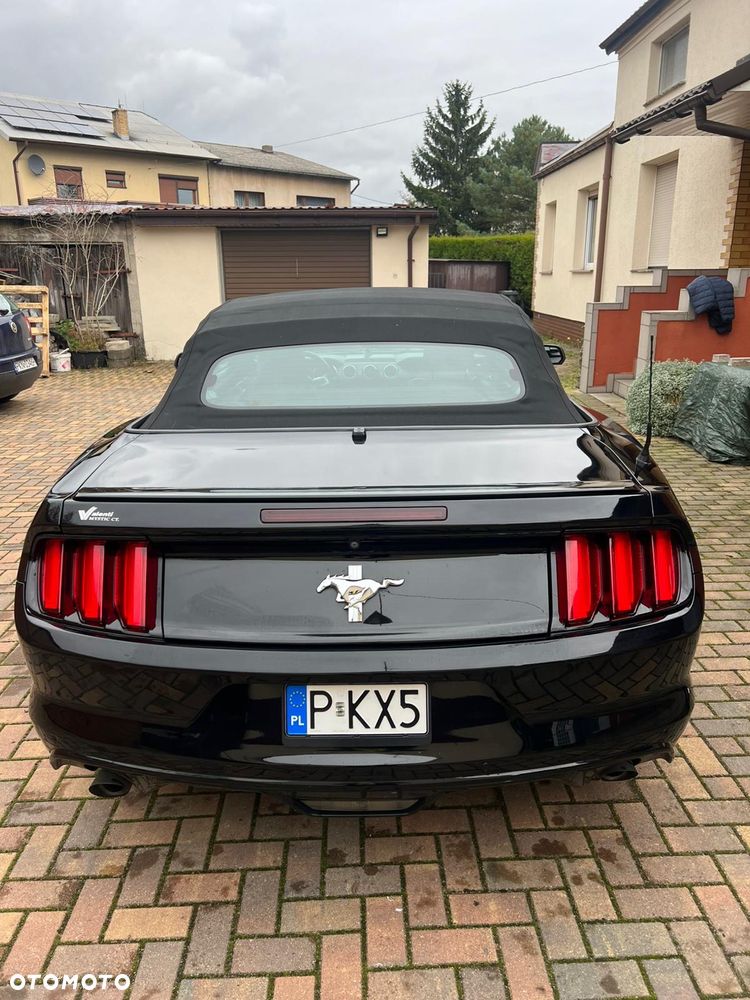 Ford Mustang 5.0 Ti-VCT V8 Black Shadow Edition - 26