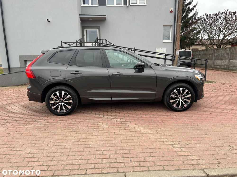 Volvo XC 60 B5 B AWD Plus Dark - 3