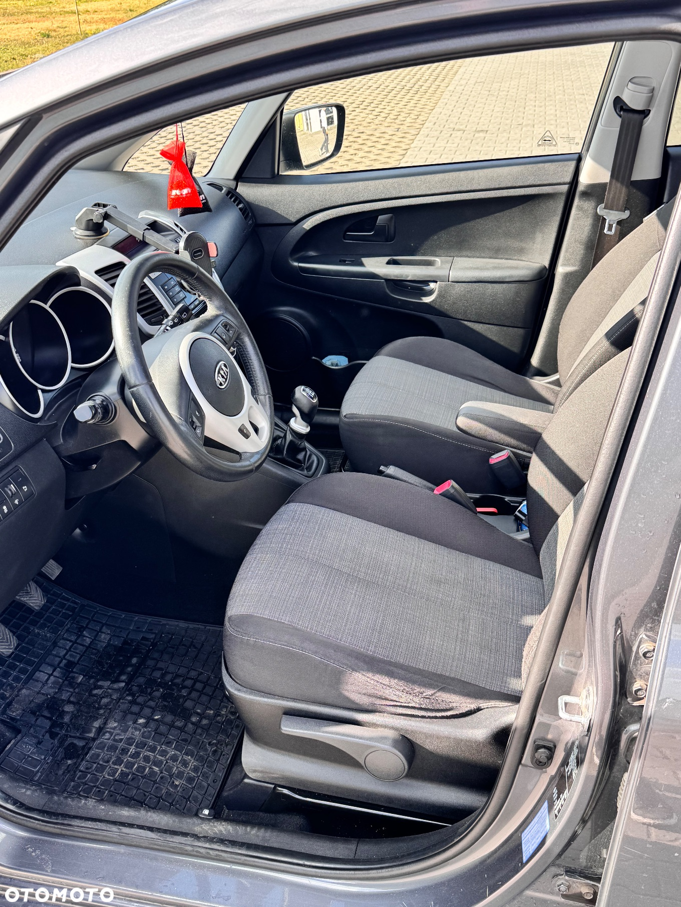Kia Venga - 14
