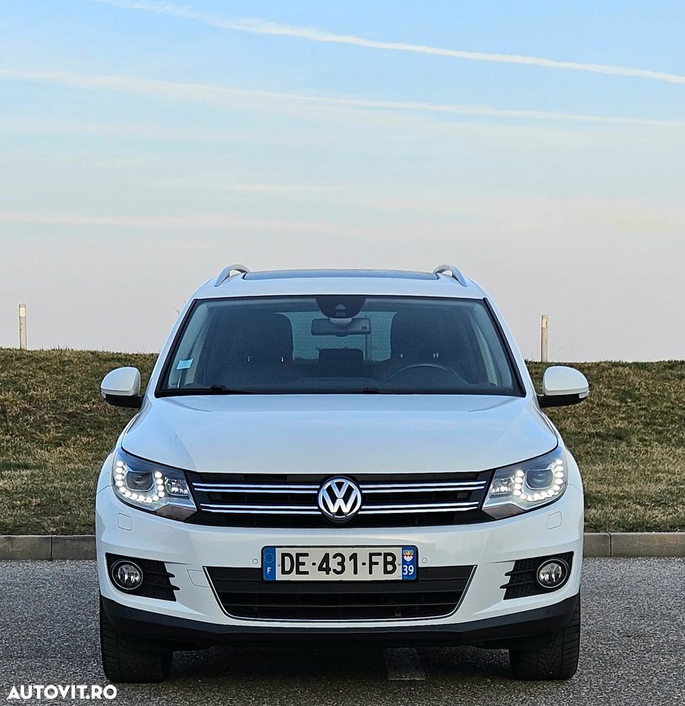 Volkswagen Tiguan 2.0 TDI DPF 4Motion BlueMotion Technology DSG Lounge Track & Style - 4