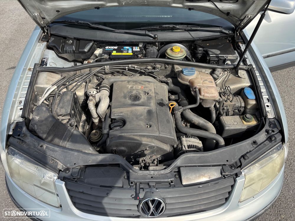 VW Passat 1.9 TDi Confortline Top - 8