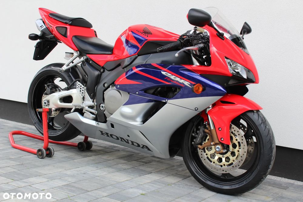 Honda CBR - 4