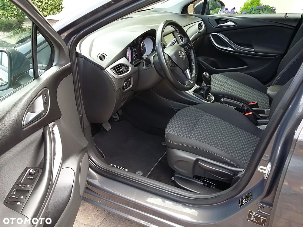 Opel Astra 1.4 Turbo Color Edition - 13