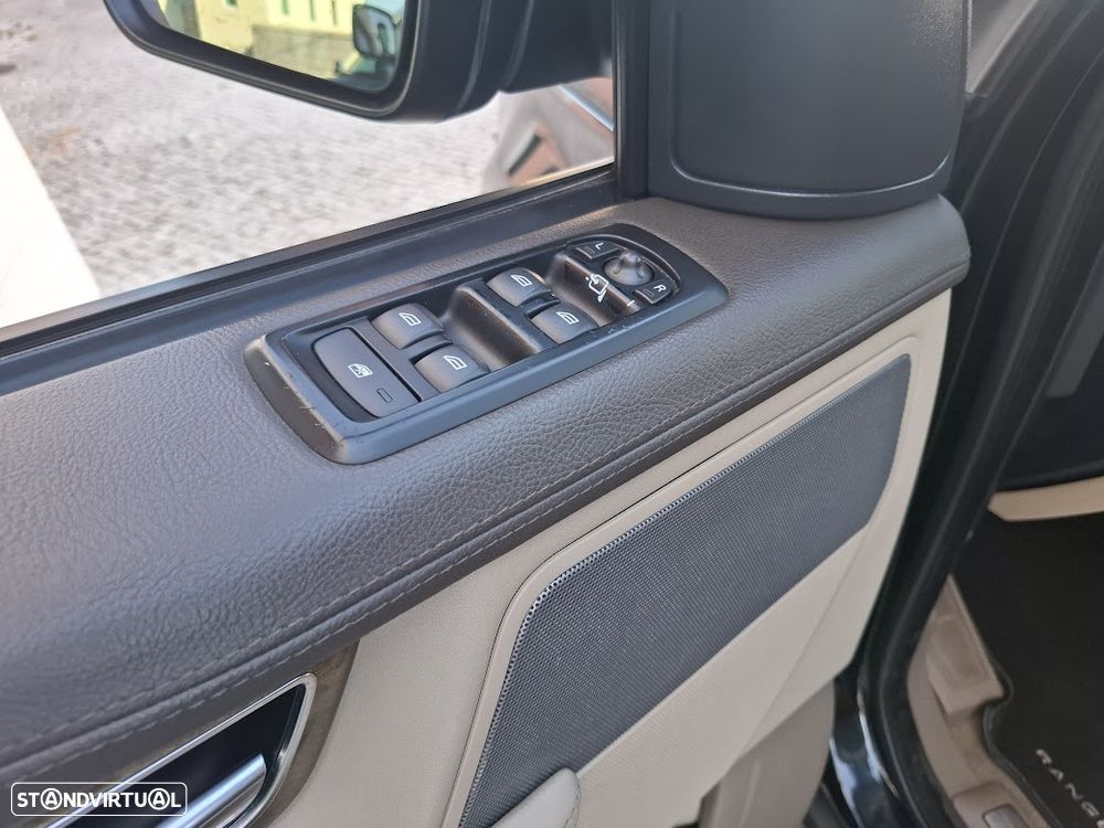 Land Rover Range Rover Sport 3.0 TDV6 HSE - 28