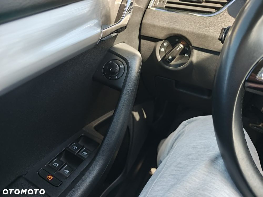 Skoda Octavia 2.0 TDI DSG Style - 21