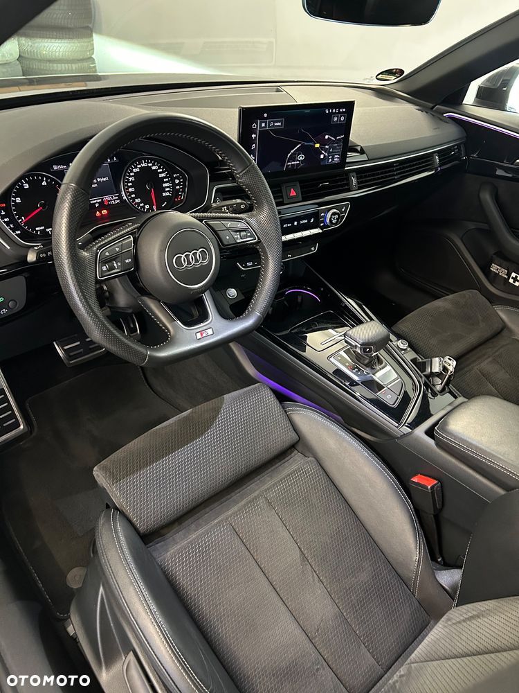 Audi A4 Avant 35 TDI mHEV S Line S tronic - 17