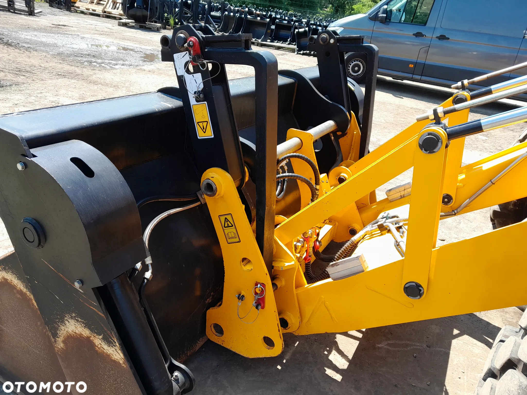 JCB JCB 4CX DUALDRIVE - 13