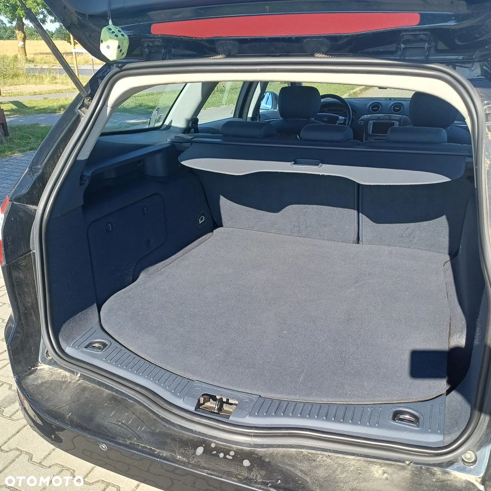 Ford Mondeo - 7