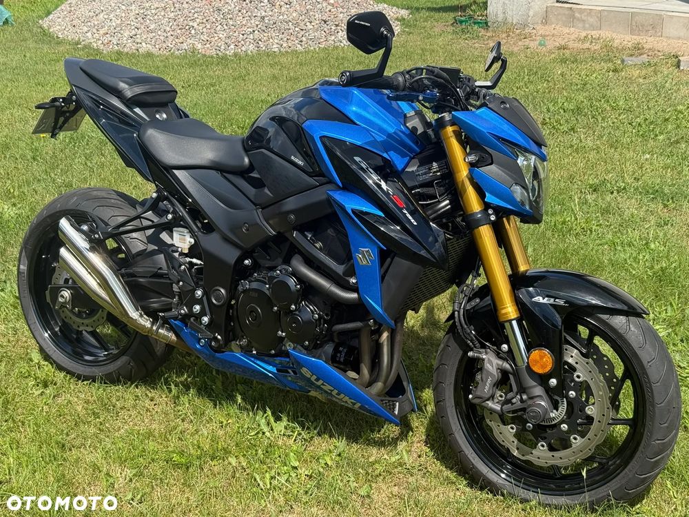 Suzuki GSX - 1