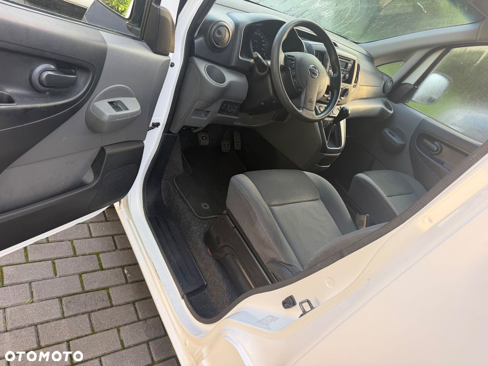 Nissan NV200 - 12
