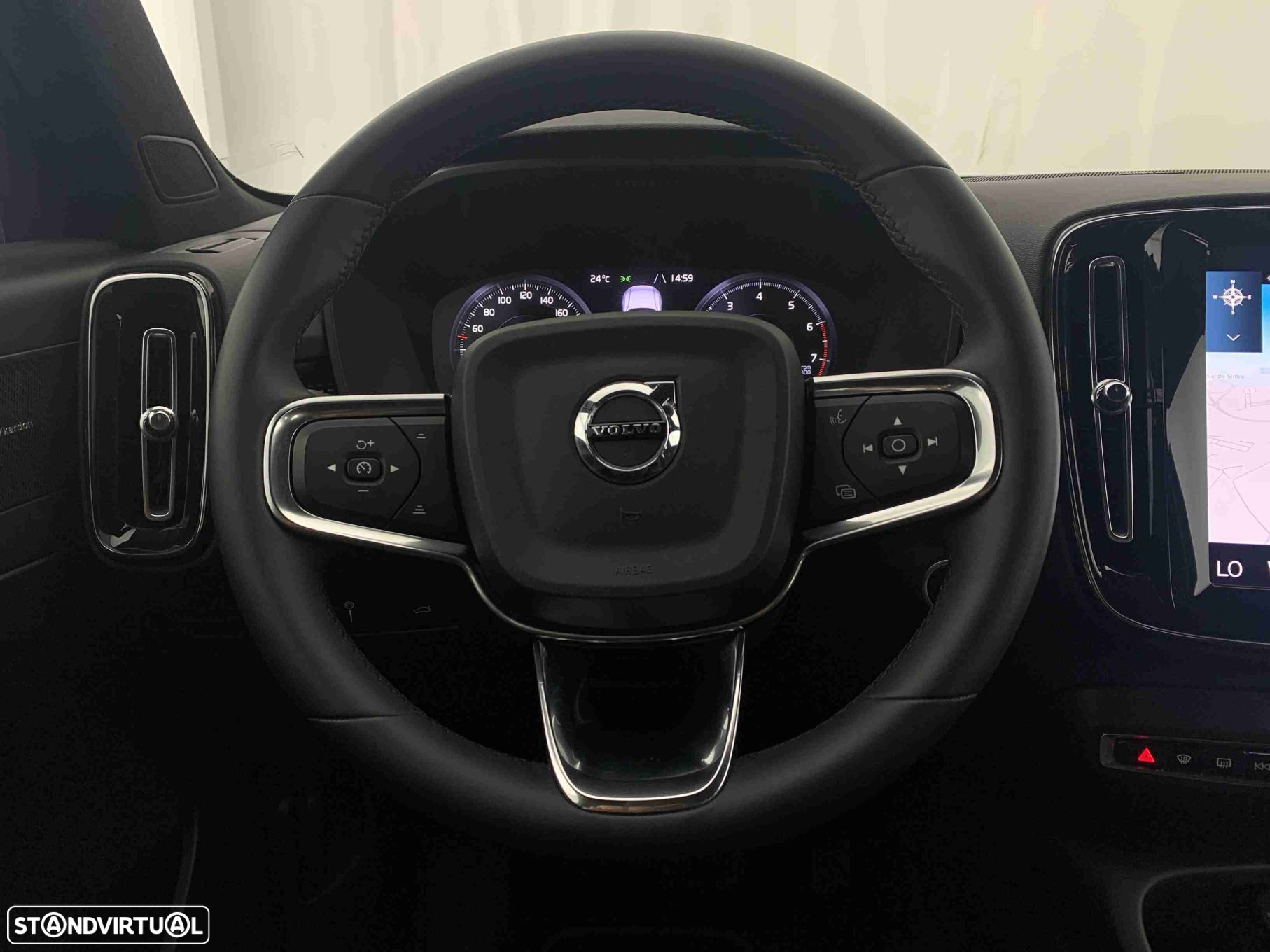 Volvo XC 40 1.5 T2 Plus Dark Auto - 11