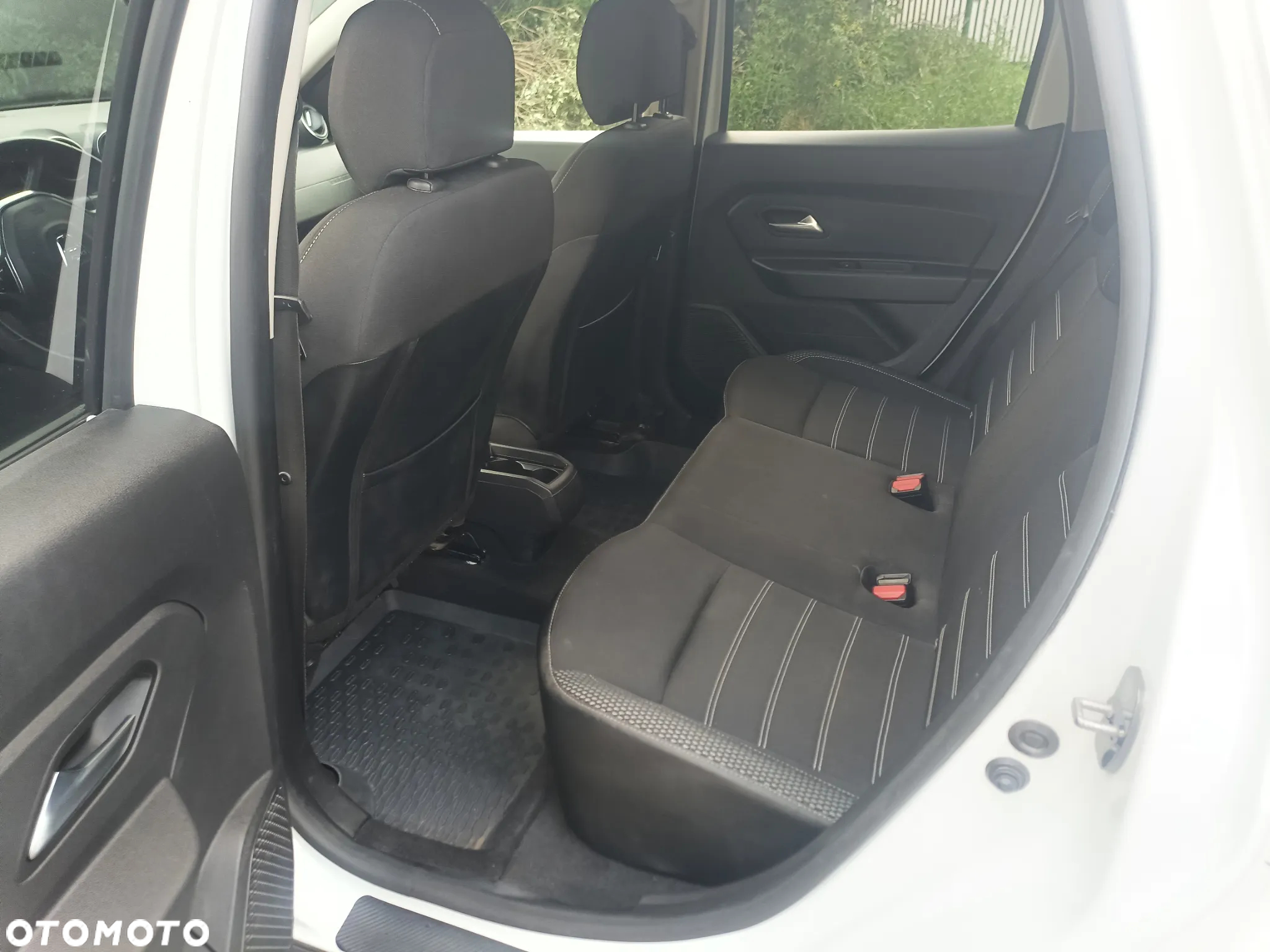 Dacia Duster 1.6 SCe Prestige - 9