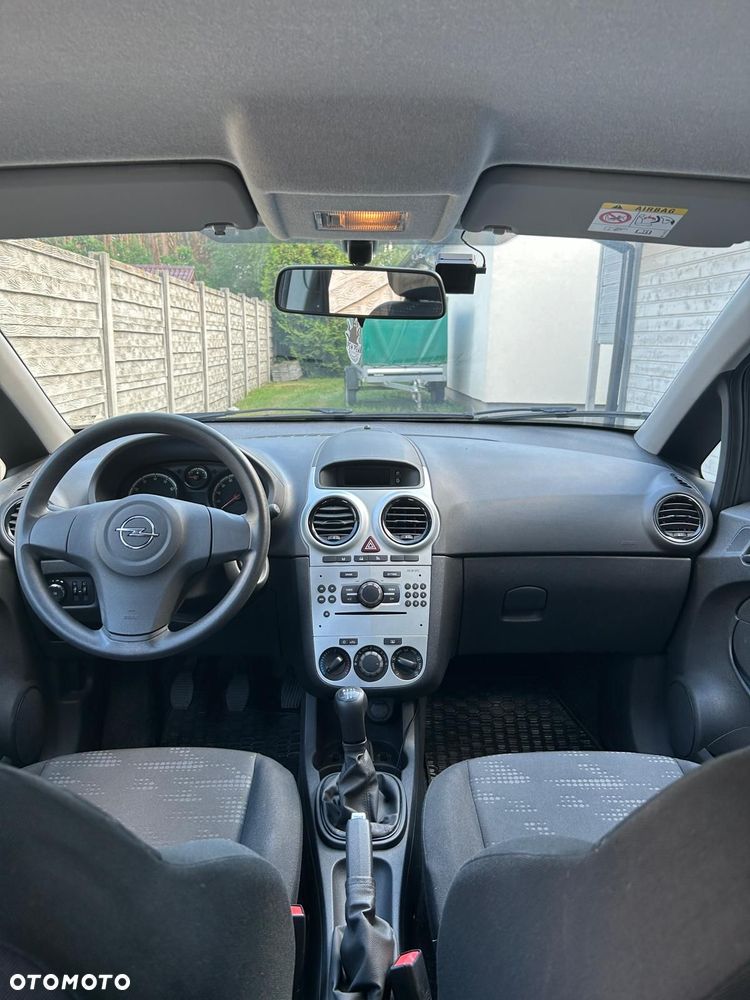 Opel Corsa - 4