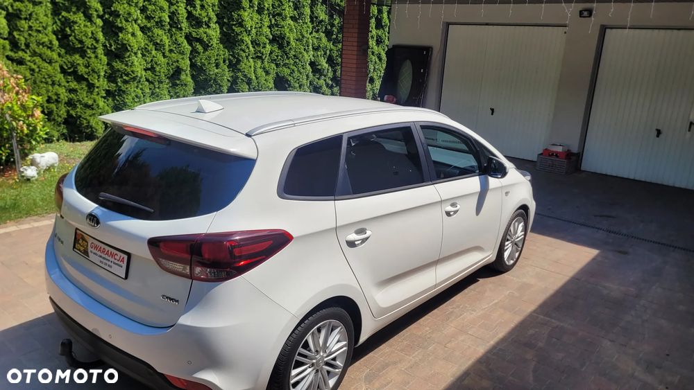 Kia Carens 1.7 CRDi 141 Dream Team Edition - 40