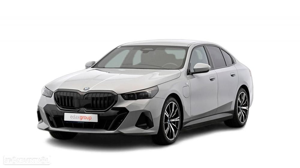 BMW 530 e Pack Desportivo M - 1