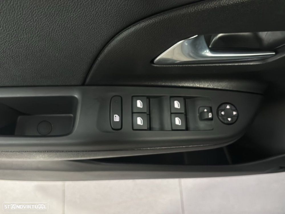 Opel Corsa 1.2 T GS - 9