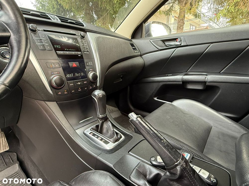 Suzuki Kizashi 2.4 Sport 4WD CVT - 21