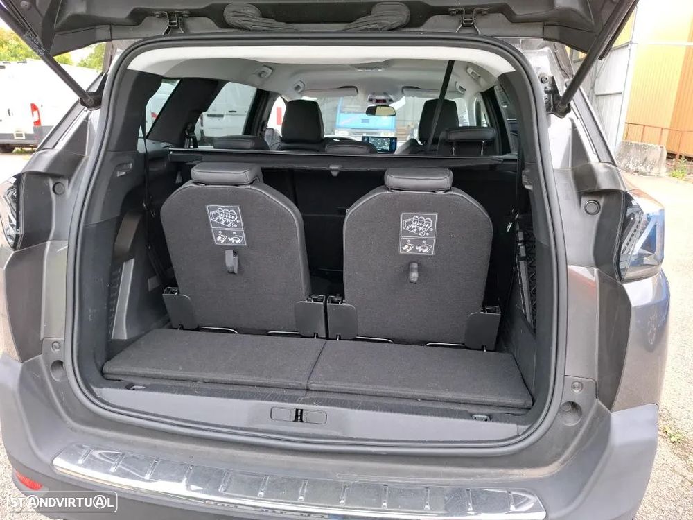 Peugeot 5008 1.2 PureTech Allure EAT8 - 8
