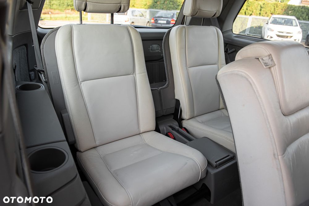 Volvo XC 90 - 22