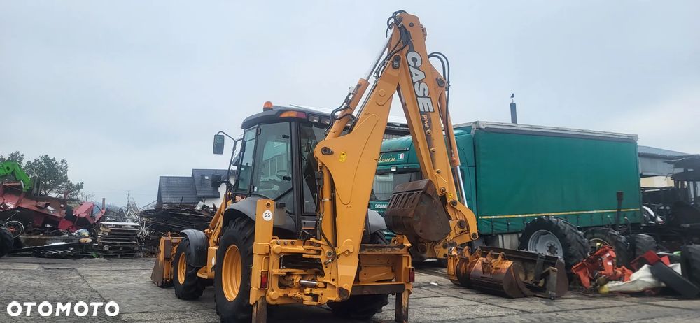 Case 590 Super R 4X4 - 6