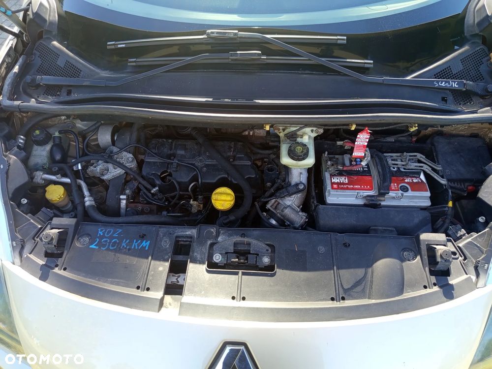 Renault Scenic 1.9 dCi Bose Edition - 36