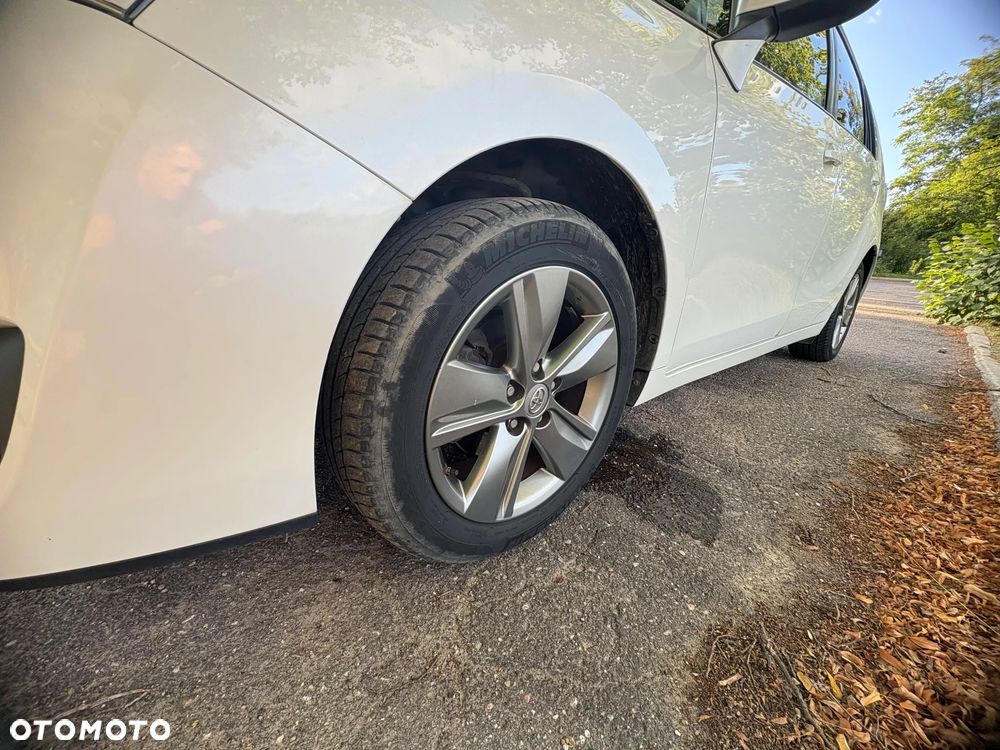Toyota Verso 1.8 Premium EU5 7os - 33