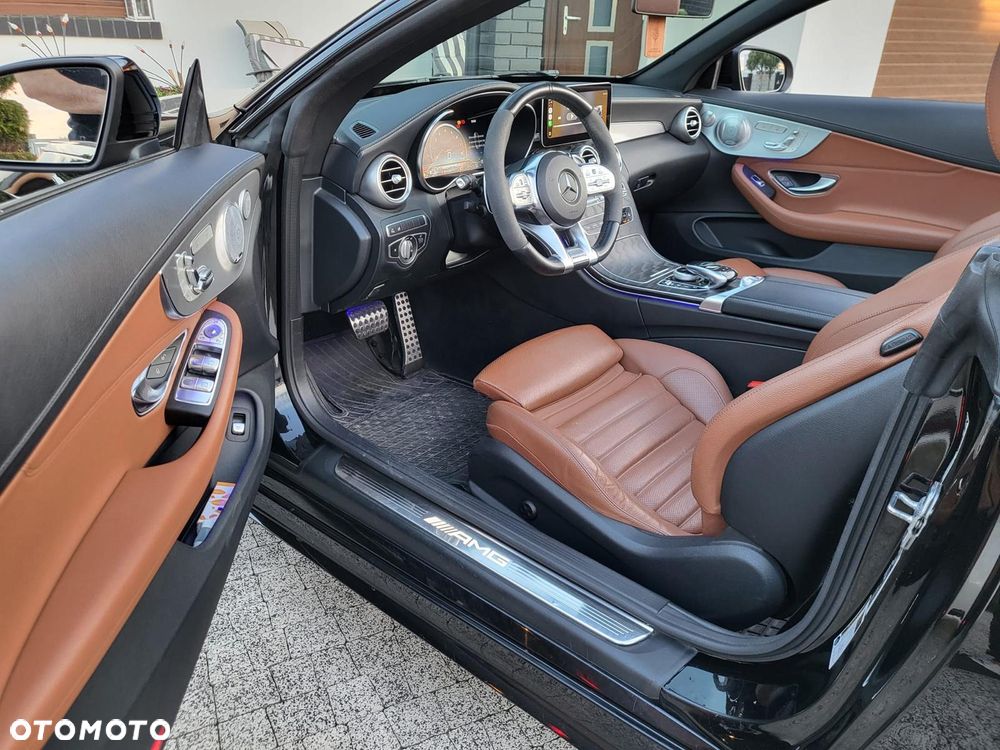 Mercedes-Benz Klasa C 43 AMG 4MATIC - 35